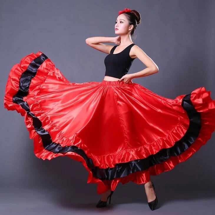 Skirt Gypsy Woman Spanish Flam - Drone Camera Stabilized のレビューと価格